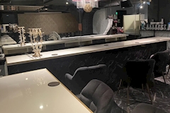 GIRL'S LOUNGE バニー - 綾瀬のガールズバー 店舗写真
