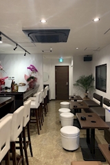 CASUAL ENJOY BAR パイナポー - 北浦和のパブ/スナック 店舗写真