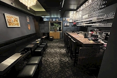 NYAR3・ニャーニャーニャー - 堂山町のスナック 店舗写真