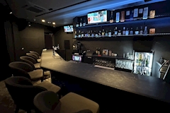 GirlsBar & Karaoke BOX・ボックス - 目黒のガールズバー 店舗写真