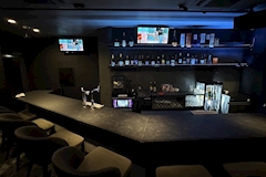 GirlsBar & Karaoke BOX・ボックス - 目黒のガールズバー 店舗写真