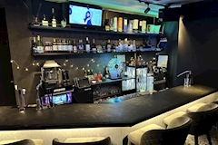 GirlsBar & Karaoke BOX・ボックス - 目黒のガールズバー 店舗写真