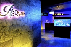 R-Queen・アールクイーン - 浅草のガールズバー 店舗写真