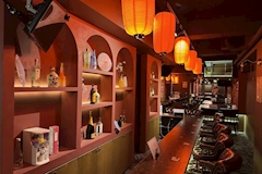 華灯・ハナビ - 湯島・上野のガールズバー 店舗写真