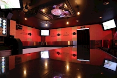 ハワイ - 上野のガールズバー 店舗写真
