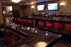 ダーツ&カラオケ&ガールズ Bar Penguin - 青砥のガールズバー 店舗写真