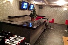 ダーツ&カラオケ&ガールズ Bar Penguin - 青砥のガールズバー 店舗写真