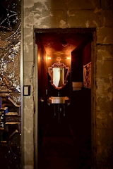 Girl's Bar ORIENS・オリエンス - 千歳烏山のガールズバー 店舗写真