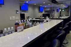 Girls Bar 零　自由が丘店・レイ - 自由が丘駅前のガールズバー 店舗写真