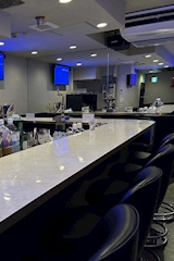 Girls Bar 零　自由が丘店・レイ - 自由が丘駅前のガールズバー 店舗写真
