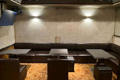 Lounge ma famille・ラウンジ マ・ファミール - 小山・東口のパブ/スナック 店舗写真