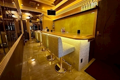 GIRLS LOUNGE SILK・シルク - 市川のガールズバー 店舗写真