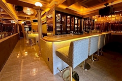 GIRLS LOUNGE SILK・シルク - 市川のガールズバー 店舗写真