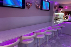 Anna Miller's・アンナミラーズ - 荒川沖のガールズバー 店舗写真