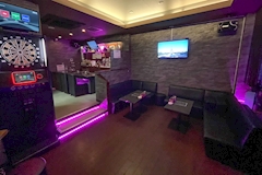 bar Neon・ネオン - 広島市(流川)のガールズバー 店舗写真