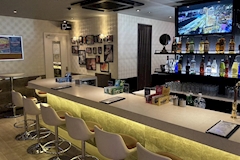 AMUSEMENT Girl's Bar Fellows・フェロウズ - ひばりヶ丘のガールズバー 店舗写真