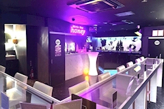 Girls Bar honey・ハニー - 大和のガールズバー 店舗写真