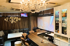 Salon de Bar NEO・ネオ - 中洲のスナック 店舗写真