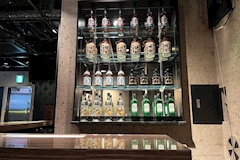 Girls Bar うぉううぉう - 八王子のガールズバー 店舗写真