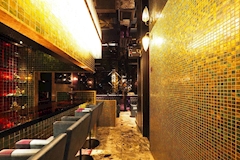 KARAOKE BAR ONE・カラオケバー ワン - 佐賀市・呉服元町のガールズバー 店舗写真