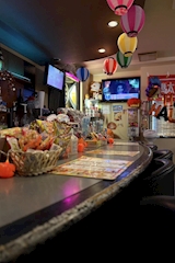 駄菓子倶楽部ROA・ダガシクラブロア - 久米のガールズバー 店舗写真