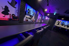 Girls Bar 88・ハチハチ - 町田のガールズバー 店舗写真