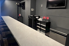 LOUNGE BAR EARL・アール - 蒲田東口のガールズバー 店舗写真
