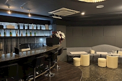Club &・アンド - 関内のキャバクラ 店舗写真