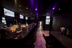 BAR A・バーエー - 新大久保のガールズバー 店舗写真