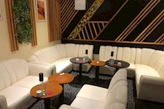 マダム プリンセス - 松山市の熟女キャバクラ 店舗写真