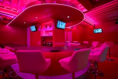 BAR PINK・ピンク - 上野のガールズバー 店舗写真