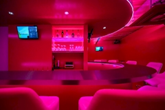 BAR PINK・ピンク - 上野のガールズバー 店舗写真