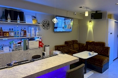 Lounge snack Matey・メイティー - 池袋東口のパブ/スナック 店舗写真