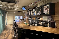 cafe＆Bar A holic・エーホリック - 歌舞伎町のガールズバー 店舗写真