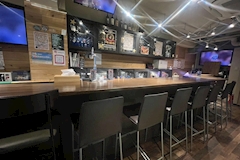 cafe＆Bar A holic・エーホリック - 歌舞伎町のガールズバー 店舗写真