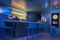 BLUE BOX・ブルーボックス - ミナミのスナック 店舗写真
