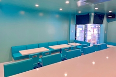 BLUE BOX・ブルーボックス - ミナミのスナック 店舗写真