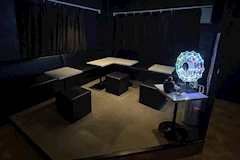 Girls Lounge secret veny・シークレットベニー - 神田のガールズバー 店舗写真