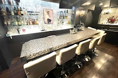 NEER・ニール - 名古屋 栄のガールズバー 店舗写真