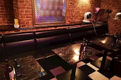 Wonderland・ワンダーランド - 聖蹟桜ヶ丘のパブ/スナック 店舗写真