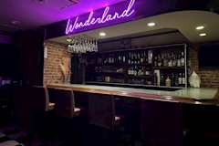 Wonderland・ワンダーランド - 聖蹟桜ヶ丘のパブ/スナック 店舗写真