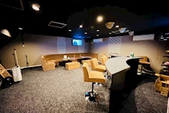 girl’s lounge bar KreA・クレア - 阿波座のスナック 店舗写真