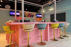 GirlsBar ViVi・ヴィヴィ - 国分町のガールズバー 店舗写真