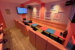 オオカミちゃんカフェ梅田店 - 梅田のガールズバー 店舗写真