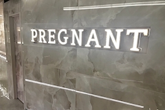 PREGNANT・プレグナント - 千葉・富士見町のガールズバー 店舗写真