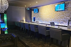 Girls cafe 朱菜・シュナ - 春日部のガールズバー 店舗写真