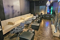 Girls cafe 朱菜・シュナ - 春日部のガールズバー 店舗写真