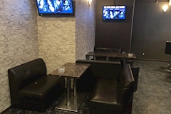 Cyun-Cyun・キュンキュン - 古河・東口のパブ/スナック 店舗写真