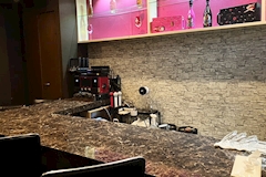Cyun-Cyun・キュンキュン - 古河・東口のパブ/スナック 店舗写真