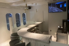 GIRLS BAR LANDX・ランドックス - 湯島のガールズバー 店舗写真